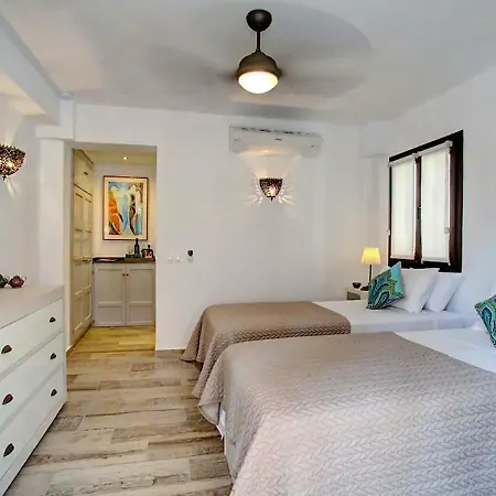 Casa Ella * بينهافيس